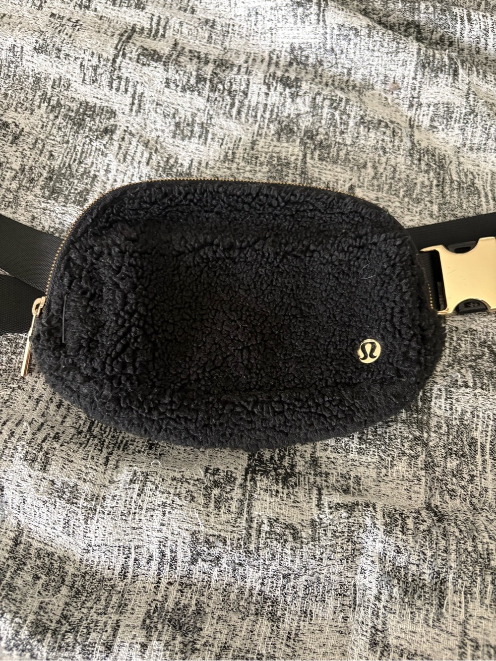 Lululemon Black Everywhere Fleece Belt Bag